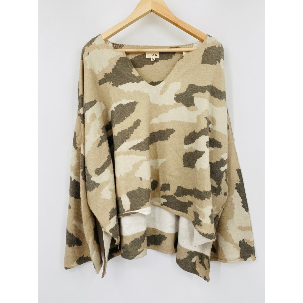 POL Camo Print V-Neck Sweater Women Large Tan Brown Knit Pullover oversized